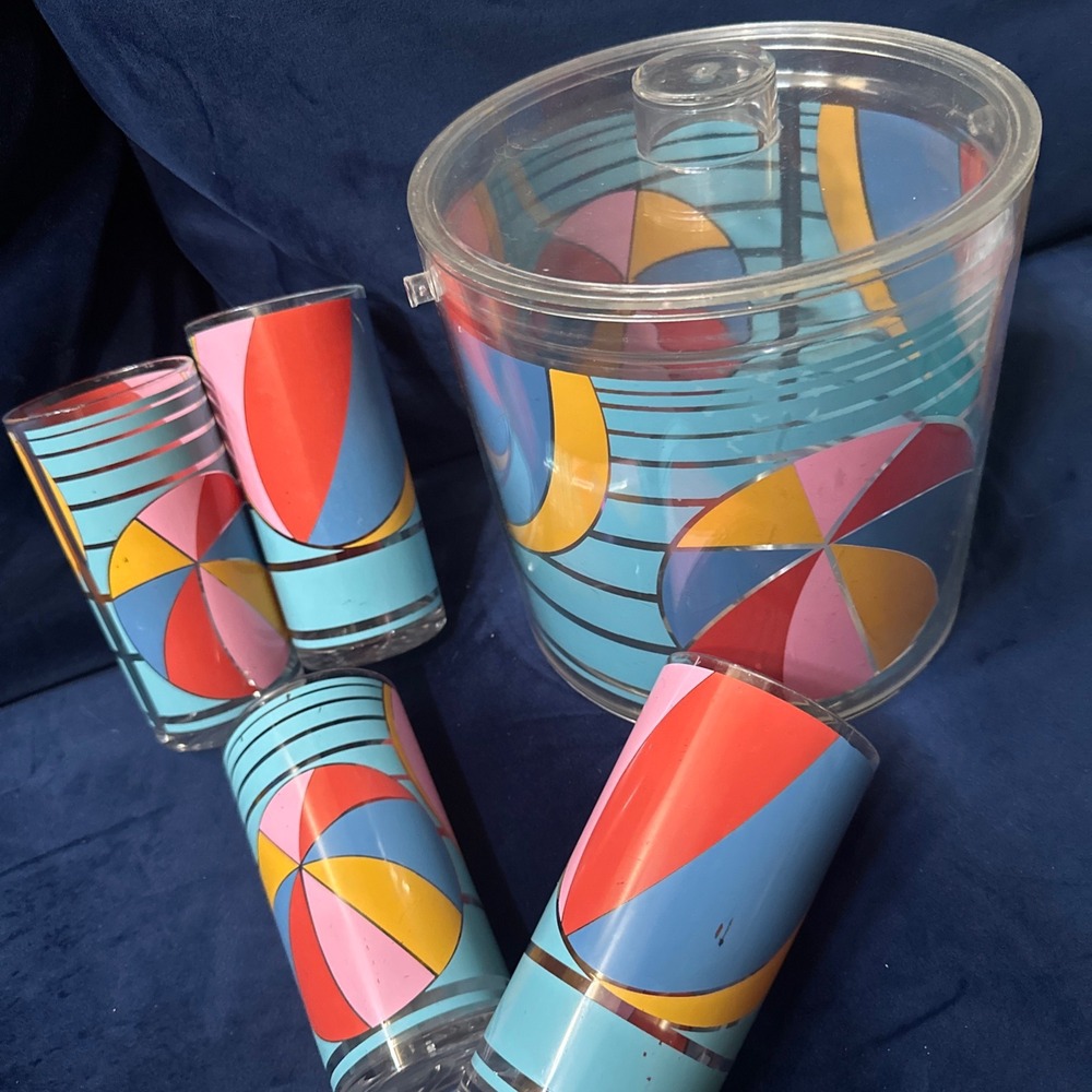 Vintage Acrylic Beach Ball Ice Bucket and 4 Tumbler Glass Set Retro Barware Blue